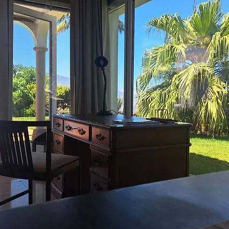 Gecko Villa *